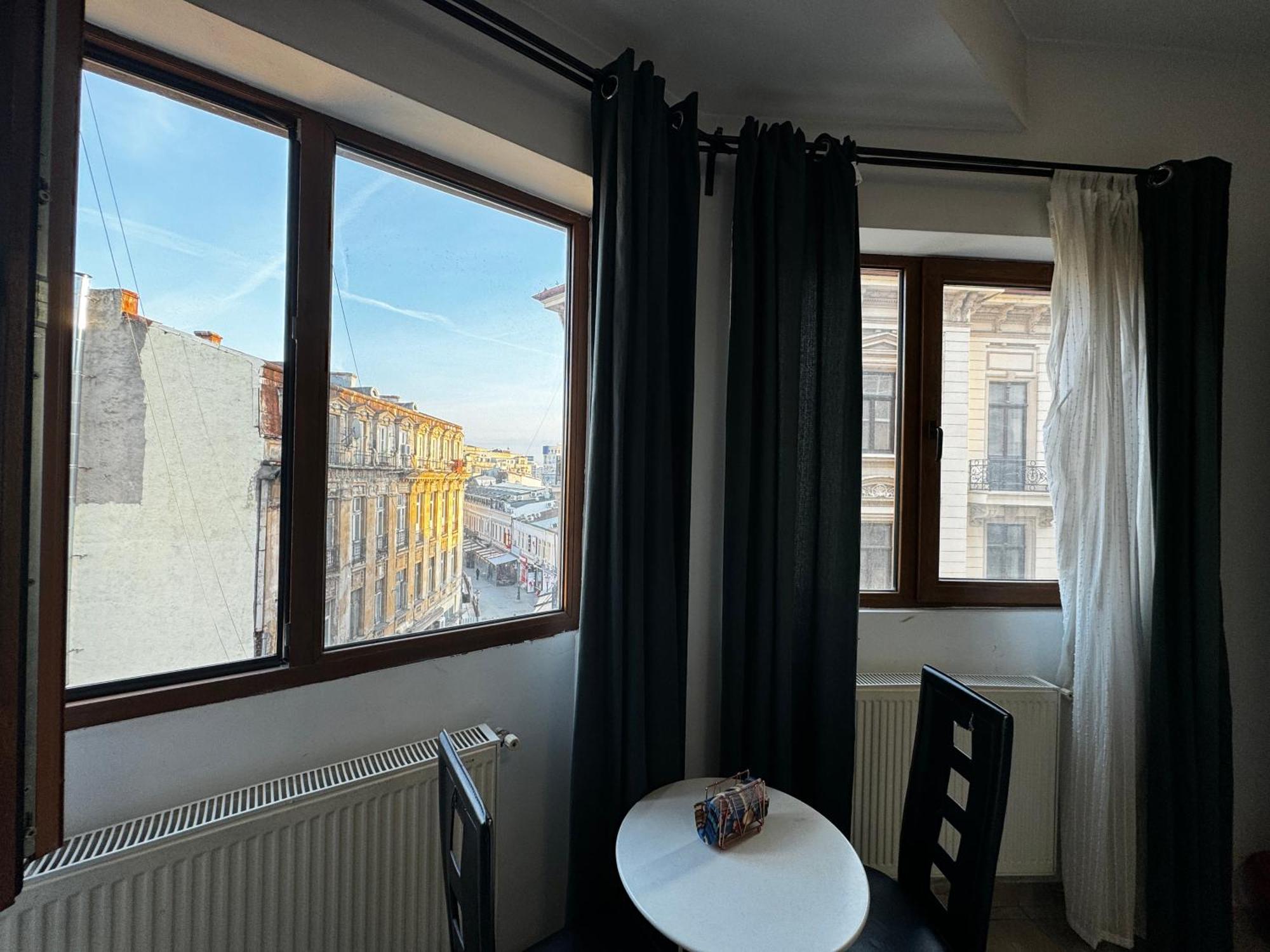 Old Town Studios By Chr Luxury Property Bukares Bagian luar foto