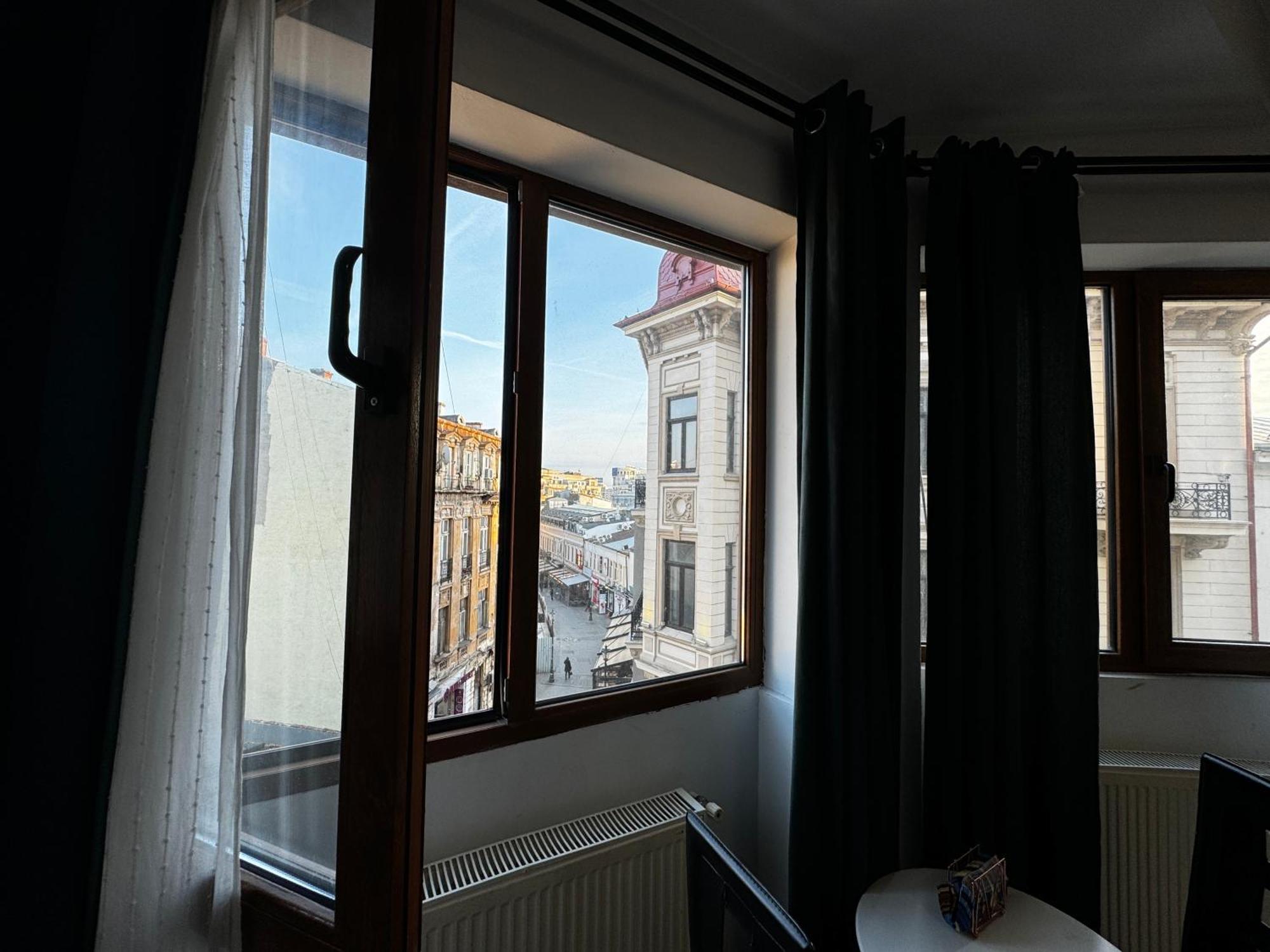 Old Town Studios By Chr Luxury Property Bukares Bagian luar foto