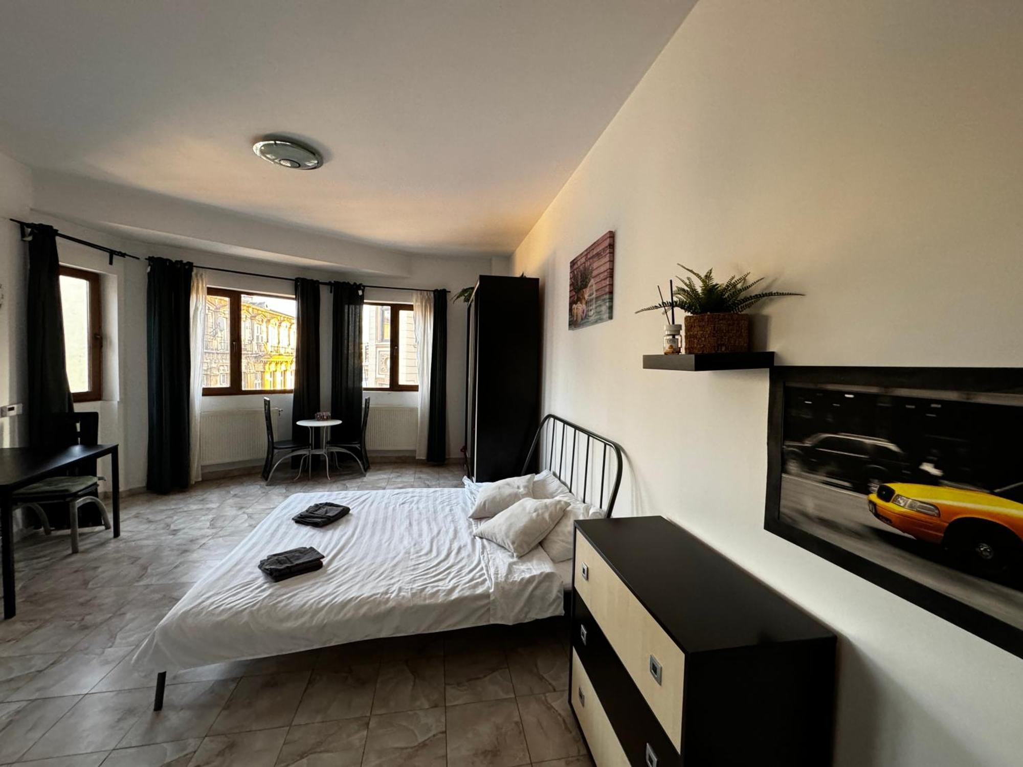 Old Town Studios By Chr Luxury Property Bukares Bagian luar foto