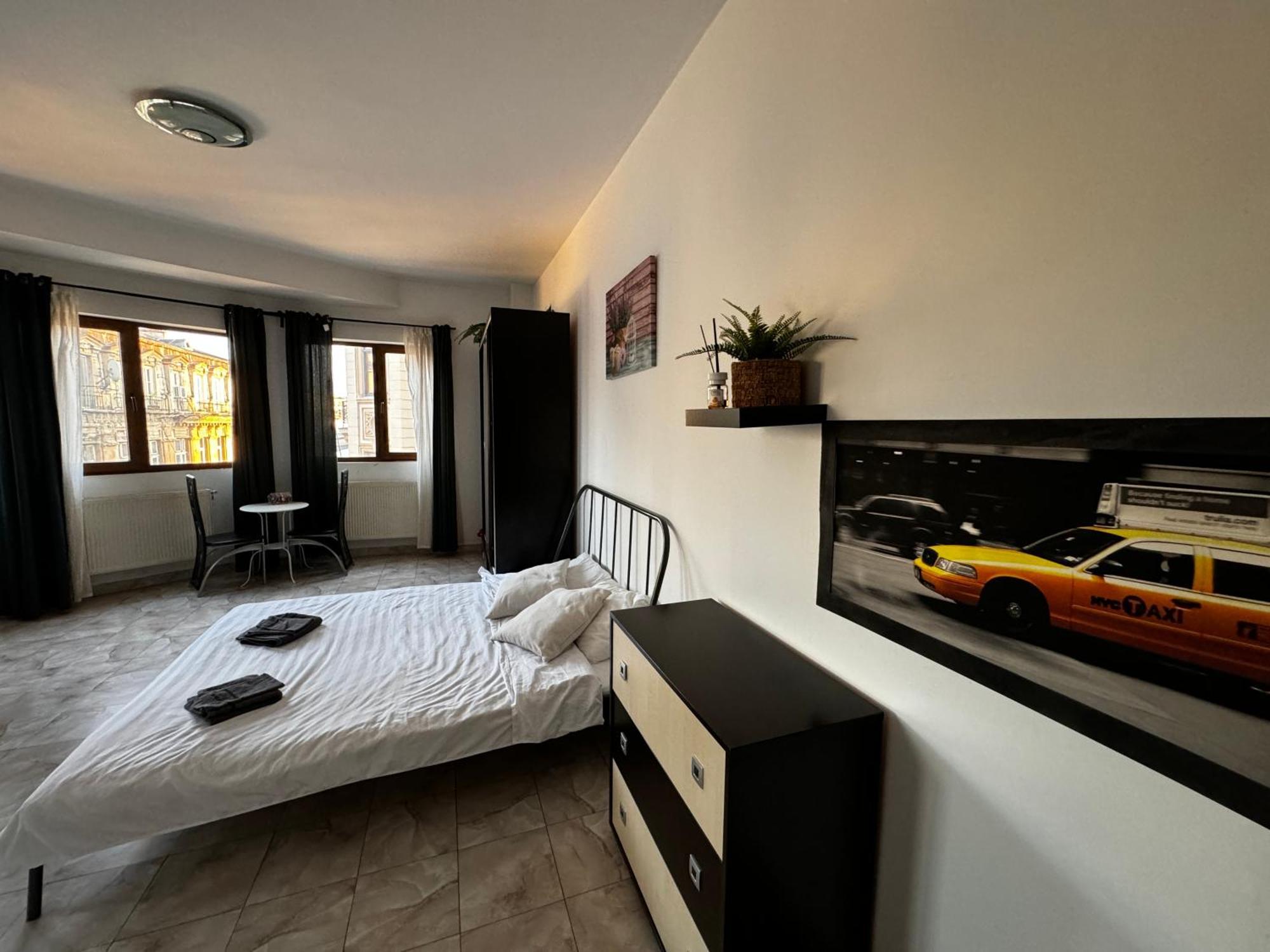 Old Town Studios By Chr Luxury Property Bukares Bagian luar foto