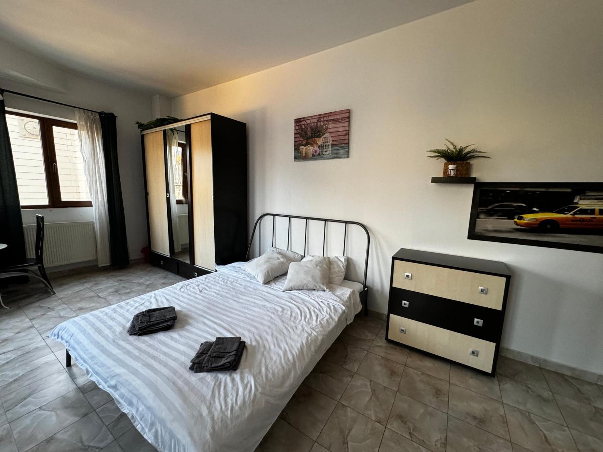 Old Town Studios By Chr Luxury Property Bukares Bagian luar foto