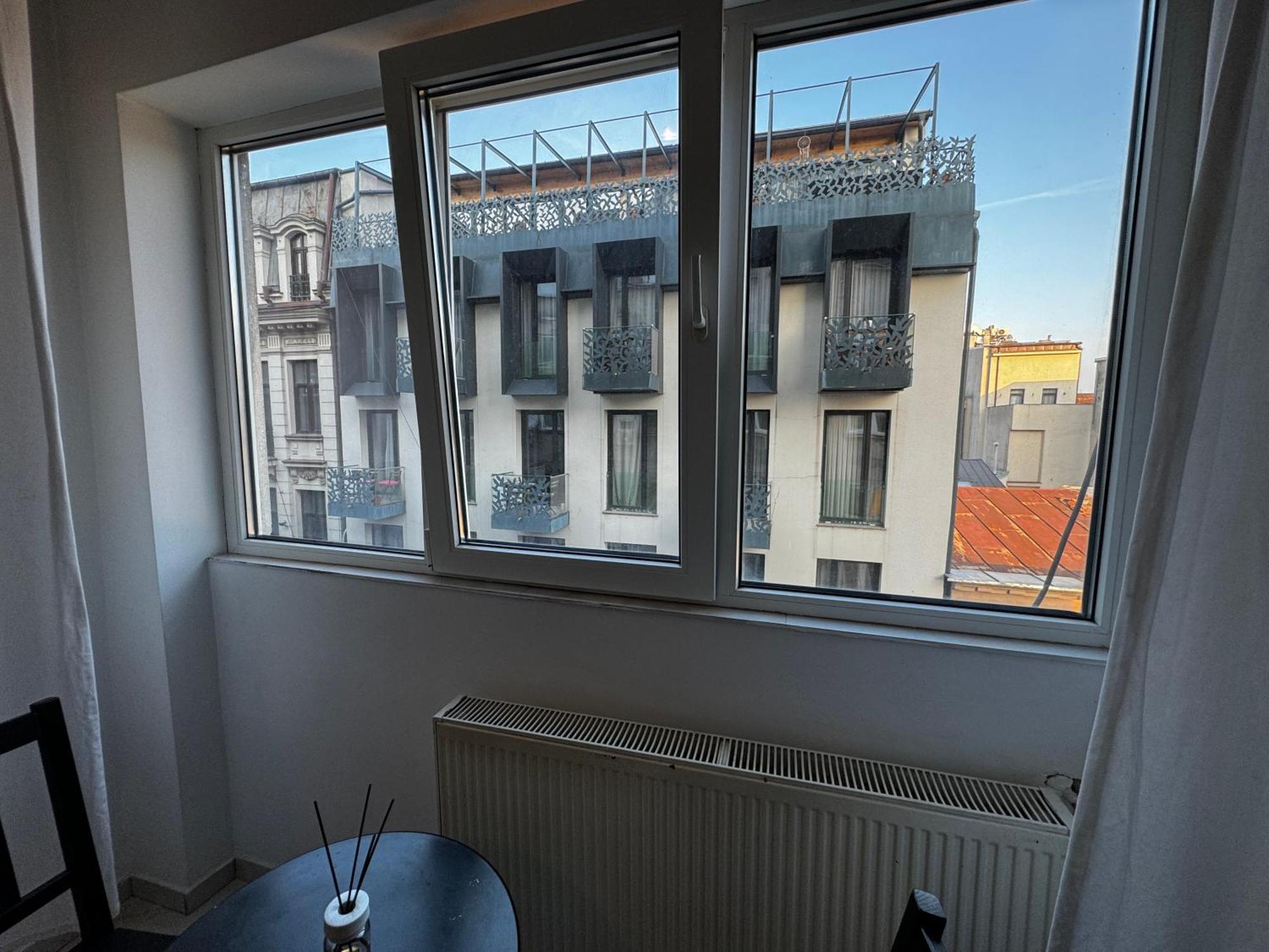 Old Town Studios By Chr Luxury Property Bukares Bagian luar foto